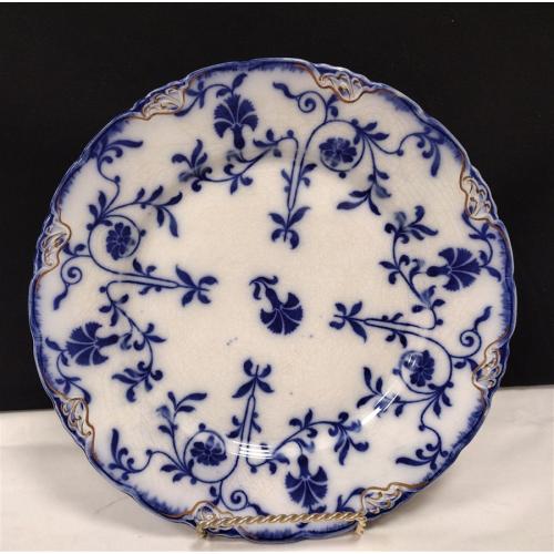 19th CENTURY BRITISH FLOW BLUE PLATE