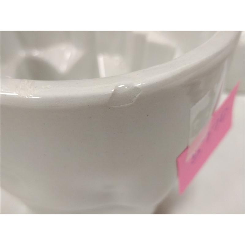 SIX PORCELAIN JELLO MOLDS