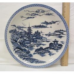 JAPANESE BLUE & WHITE PORCELAIN CHARGER