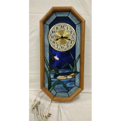 QUARTZ CLOCK WITH LEADED GLASS