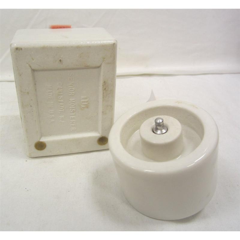 VINTAGE IDL SENIOR MOISTENER ROLLER STAMP