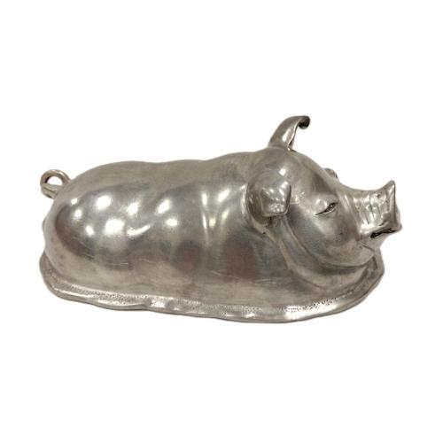 PEWTER PIG SHAPED LID, NO BASE