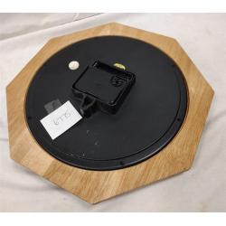 WOOD FRAMED QUARTZ WALL CLOCK