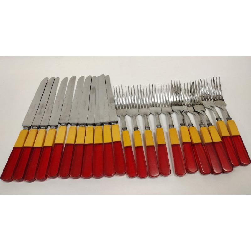 TWO TONE BAKELITE HANDLE FLATWARE