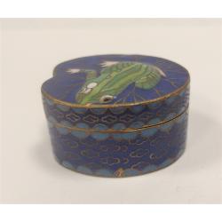 VINTAGE CHINESE CLOISONNE FROG BOX