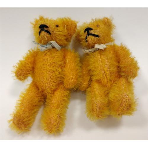 PAIR OF SMALL VINTAGE ARTICULATED GERMAN MOHAIR BEARS