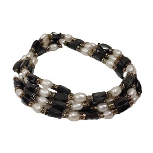 MAGNATITE AND PEARLS NECKLACE