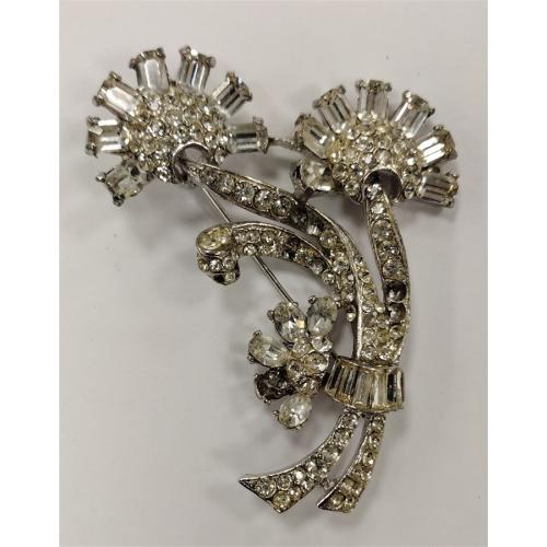 VINTAGE RHINESTONE PIN.  MISSING STONES