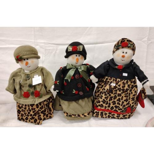 THREE MISS ELLE'S COLLECTION HOLIDAY SNOW LADIES