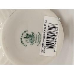THREE BELLEEK PORCELAIN PIECES, TWO VASES AND PLATE