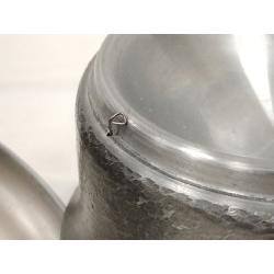 SMALL MUSICAL POWDER BOX WITH BAKELITE KNOB