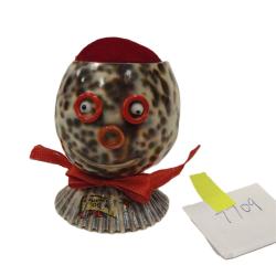 VINTAGE PIN CUSHION MADE FROM SHELL