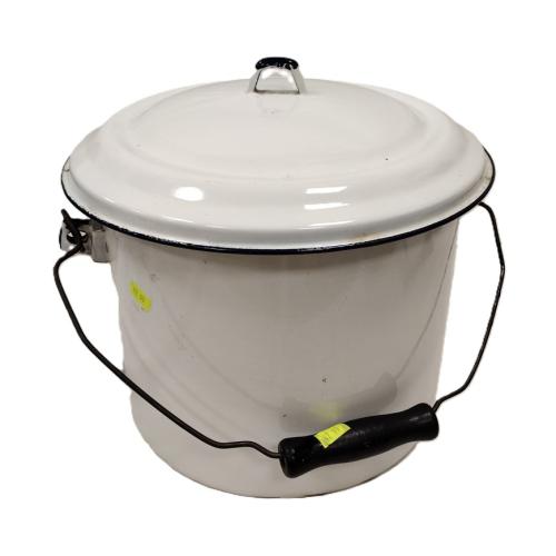 ENAMEL WARE CHAMBER POT
