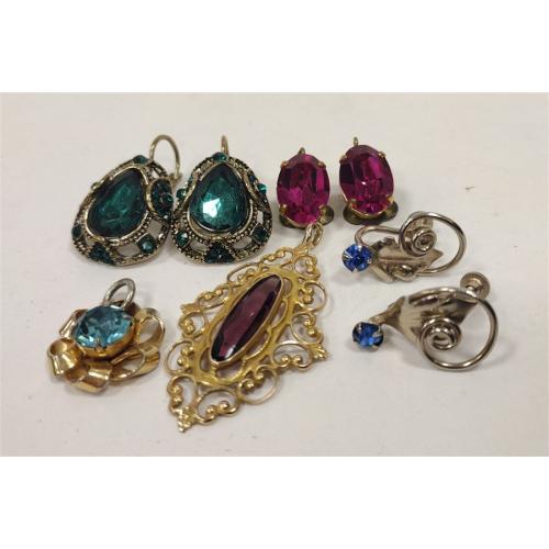 VINTAGE COSTUME JEWELRY WITH RHINESTONES