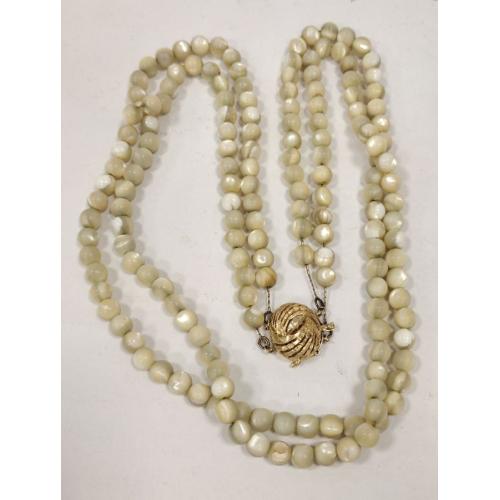 VINTAGE WIRE STRUNG MOTHER OF PEARL NECKLACE WITH 14K CLASP