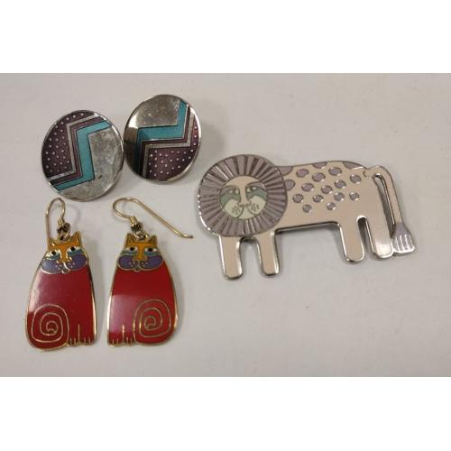 LAUREL BURCH LEONARDO THE LION PIN AND TWO PAIRS OF EARRINGS