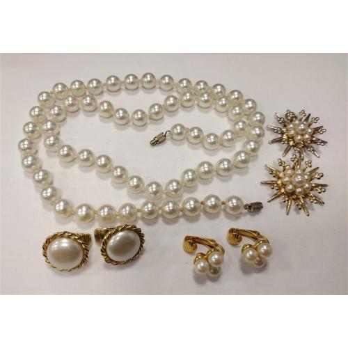 VINTAGE FAUX PEARL JEWELRY