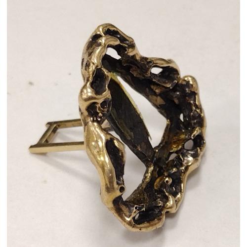 UNMARKED 14K BRUTALIST FREE FORM GOLD SETTING