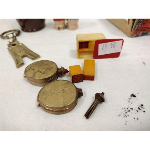 SMALL CHINESE COLLECTIBLES