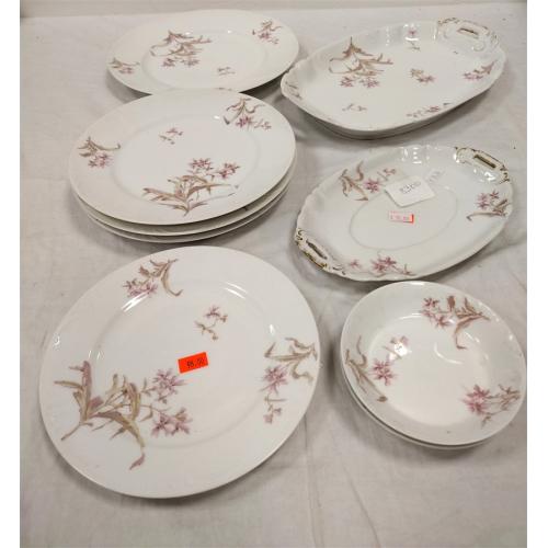 PARTIAL SET OF HAVILAND LIMOGES FRANCE DINNER WARE