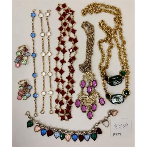 GOLD TONE AND COLORED GLASS JEWELRY