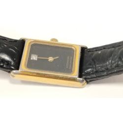WITTNAUER WRIST WATCH AS IS BROKEN CRYSTAL