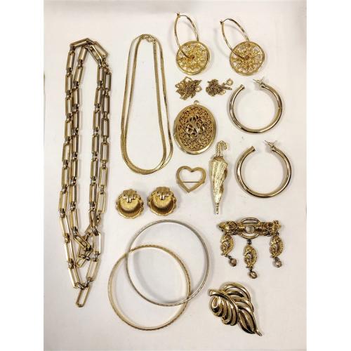 GOLD TONE COSTUME JEWELRY INCLUDING MONET