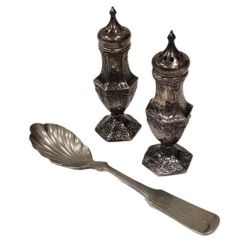 WB MFG COMPANY SALT & PEPPER SHAKERS, AND UNMARKED SUGAR SPOON