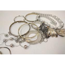 SILVER TONE COSTUME JEWELRY