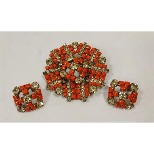 VINTAGE BEAD & RHINESTONE BROOCH WITH MATCHING EARRINGS