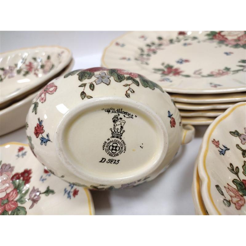 ROYAL DOULTON WILDFLOWER PARTIAL DISH SET