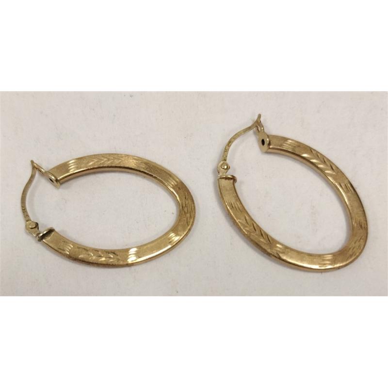 PAIR OF 14K HOLLOW GOLD HOOP EARRINGS WITH ETCHED DESIGN