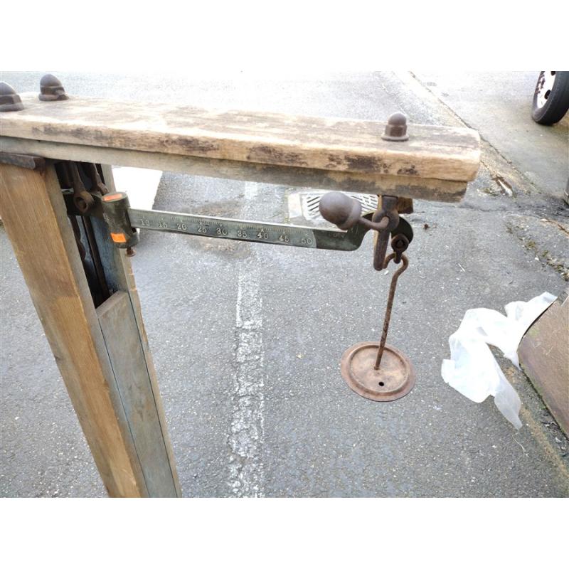 ANTIQUE FAIRBANKS SCALE