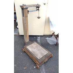 ANTIQUE FAIRBANKS SCALE