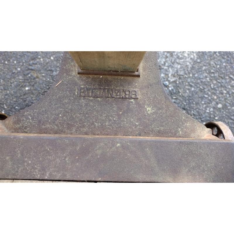 ANTIQUE FAIRBANKS SCALE