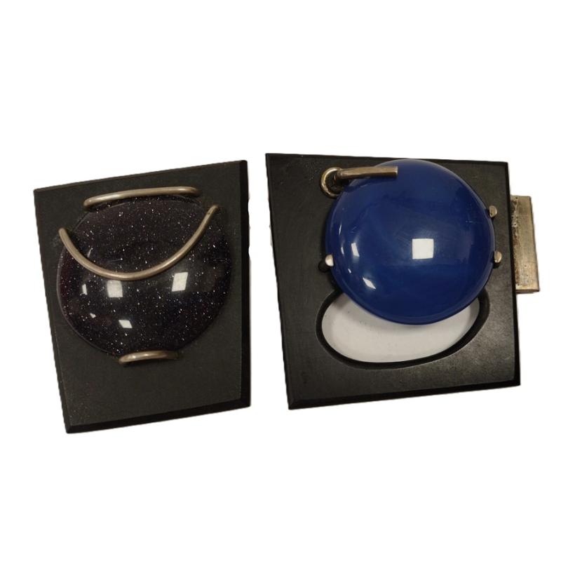 TWO MODERN BROOCHES, ONE SIGNED BRASSFIELD