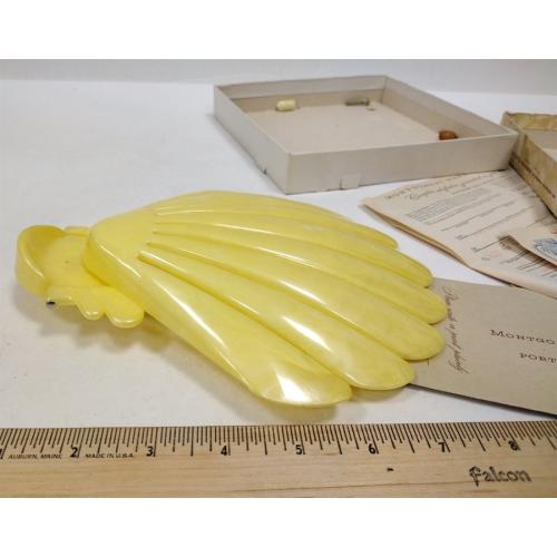 1949 WALL MOUNT MALIBU SEA SHELL PLASTIC NYLON AND LINGERIE DRYER