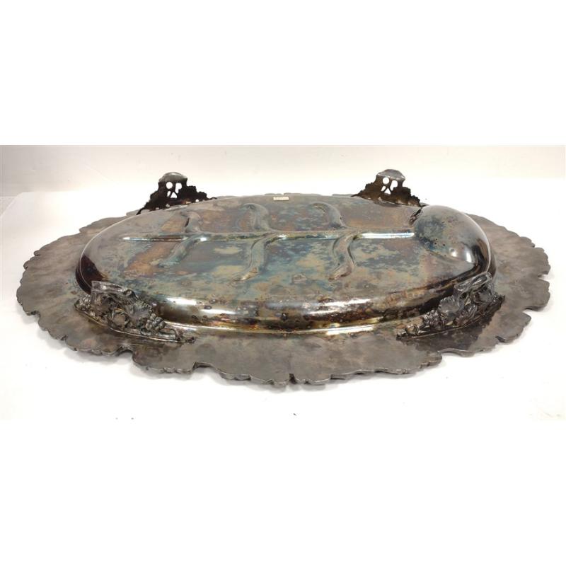 THREE BARBOUR SILVER COMPANY SILVER PLATED GRAPE MOTIF SERVERS