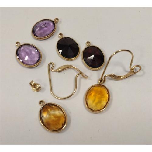 PAIR OF 14K GOLD WIRE EARRINGS WITH INTERCHANGEABLE 14K WIRE STONES