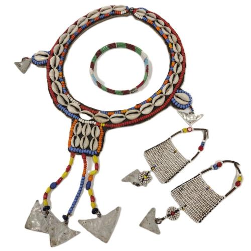 AFRICAN MAASAI NECKLACE AND EARRINGS SET