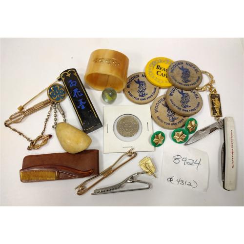 MEN'S COLLECTIBLES AND JEWELRY - SEE LIST