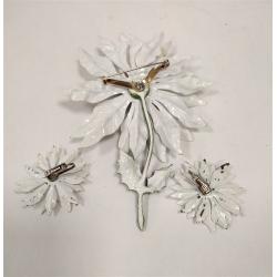 ENAMELED METAL FLOWER PIN AND EARRING SET