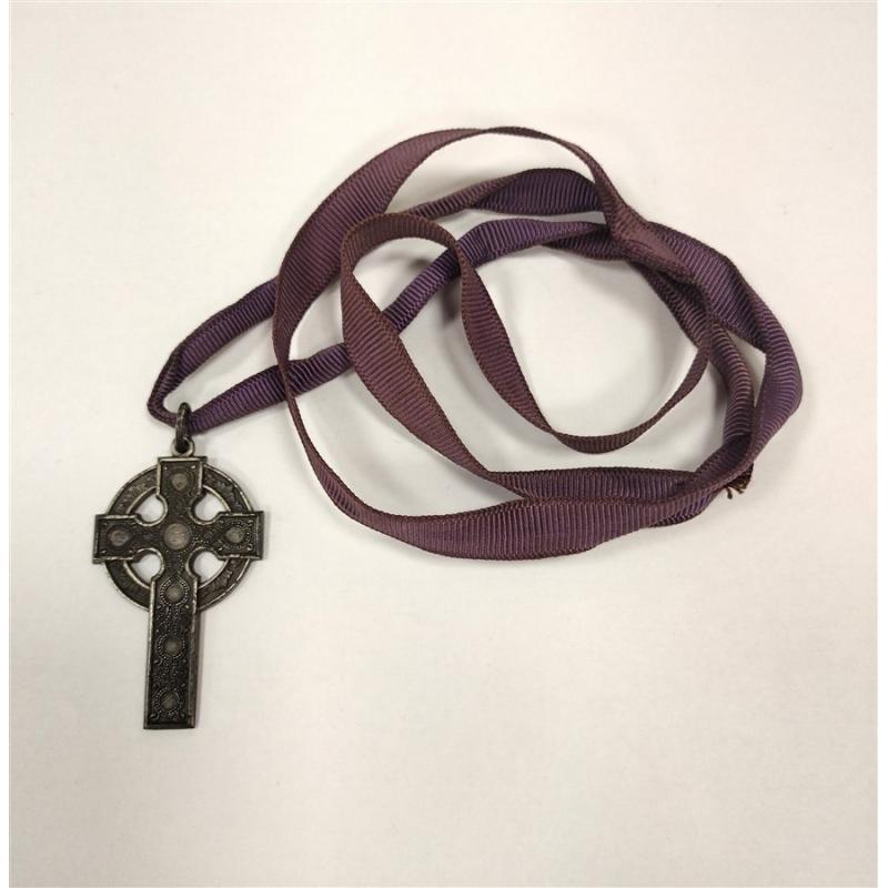 J.E.C. & CO STERLING CELTIC CROSS PENDANT