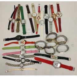 28 CONTEMPORARY WATCHES