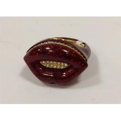 KURT GEIGER LONDON RESIN LIPS RING