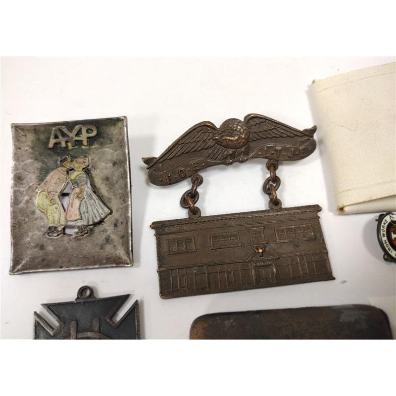 ANTIQUE LOCKET, BADGES, PINS