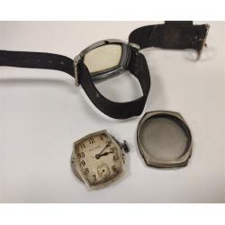 DECO WALTHAM COMPANY 9 JEWELS WATCH WITH CLOTH BAND