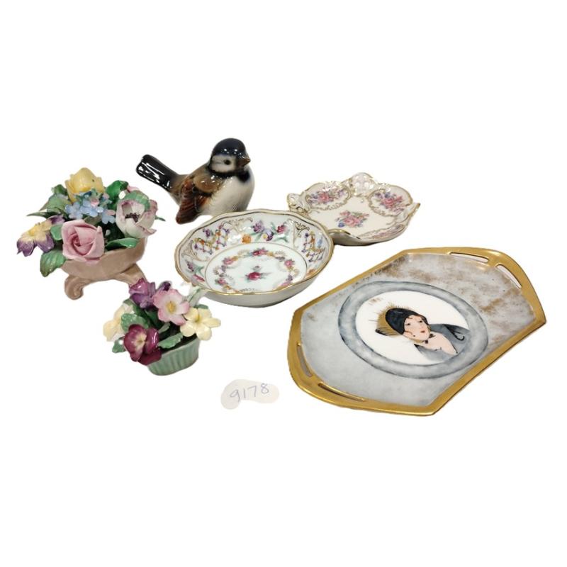 SIX SMALL PORCELAIN COLLECTIBLES