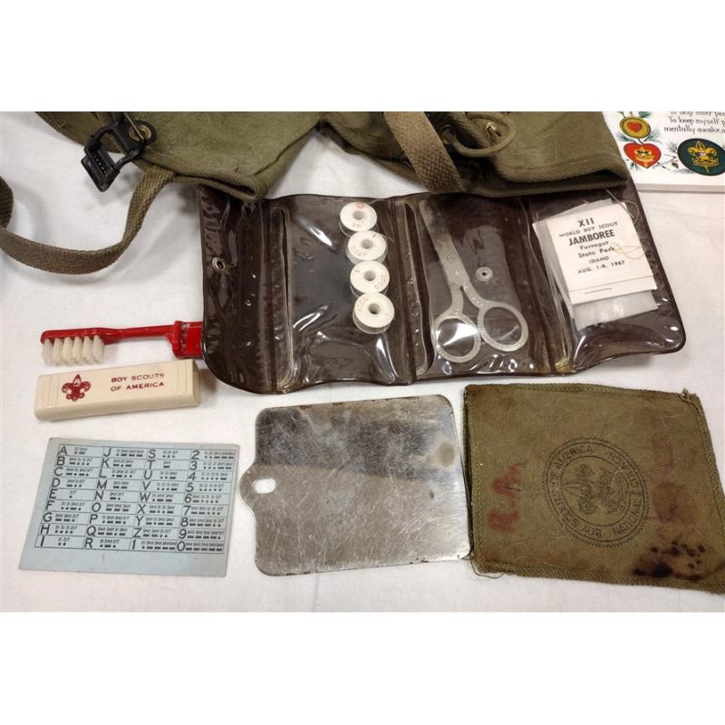 VINTAGE BOY SCOUT ITEMS INCLUDING SPATS