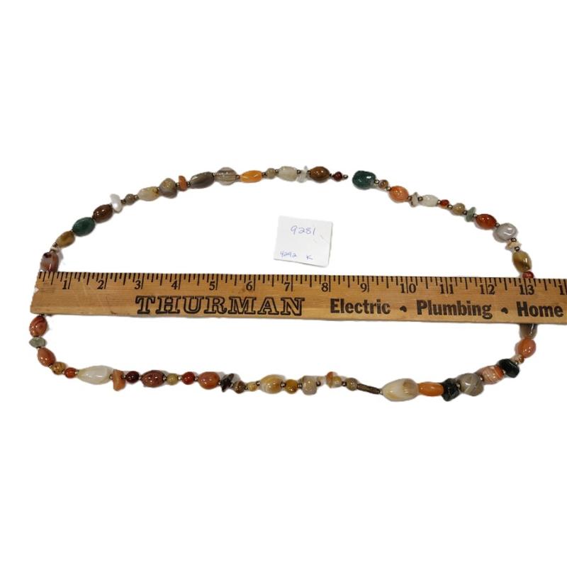 VINTAGE NECKLACE, POLISHED AGATES & GEMSTONES
